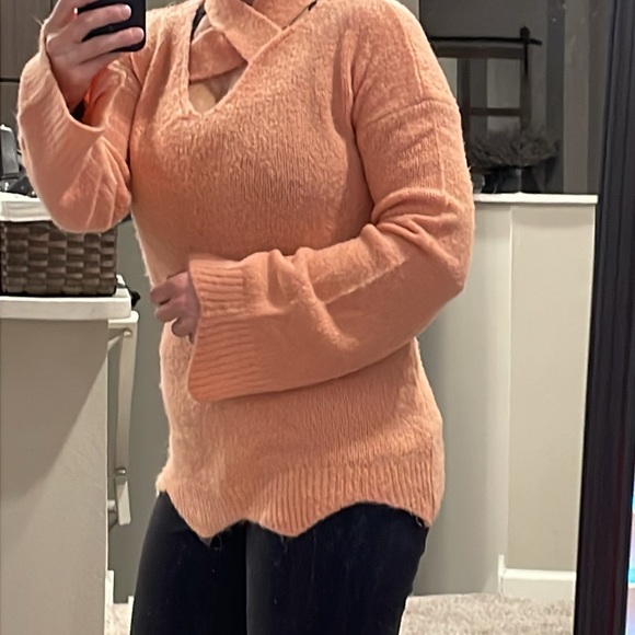 Venus Sweater⚡️NEW - Picture 2 of 6